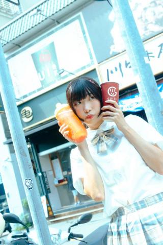 何羿廷 - 夏日飲料青春感 飲料產品拍攝