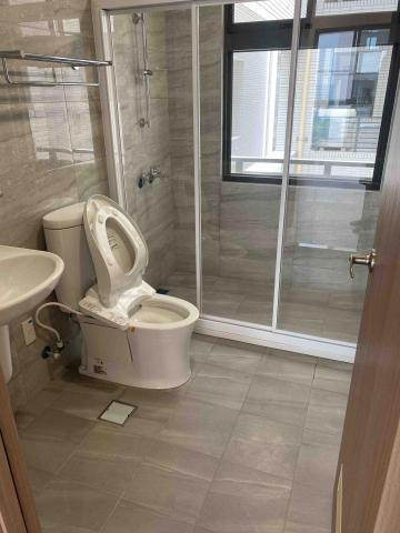 來來清潔工作室 - 裝潢後廁所清潔完成圖