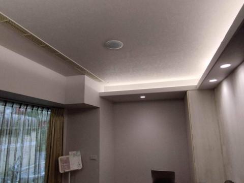 艾琳電音-店頭背景音樂-公共廣播 - 客戶案例: 護膚美容
空間為5個獨立包間 + 一個會客大廳
採用吸頂安裝方式 並搭配 最新內建6分區 可獨立調整音量 高壓擴大機  
多媒體播放功能 可連接藍芽 USB 或 外接電腦 各種音源輸入
依照包間大小 與 大廳空間需求 各自調整需求音量
最新音效晶片 音質好 超平價 
客戶滿意度 百分百