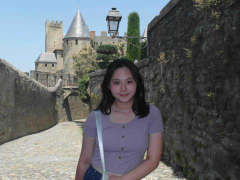 提供112數b服務的專家林佳幸