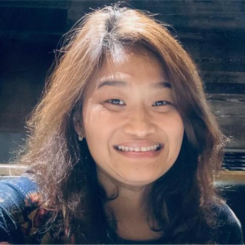 提供led燈串服務的專家Betty Y