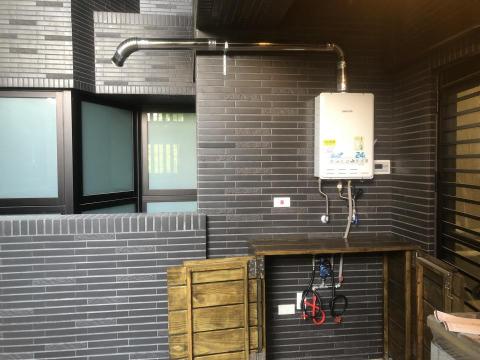 益得瓦斯工程有限公司 - 家庭用瓦斯系統及熱水器
適合3間浴室同時使用