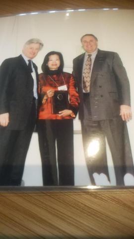 提供aig股價服務的專家丁麗蘭