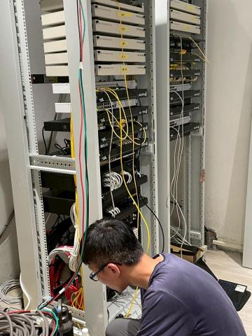 鈦客星科技  電腦維修銷售 資訊委外 網路建置 - 線路整理