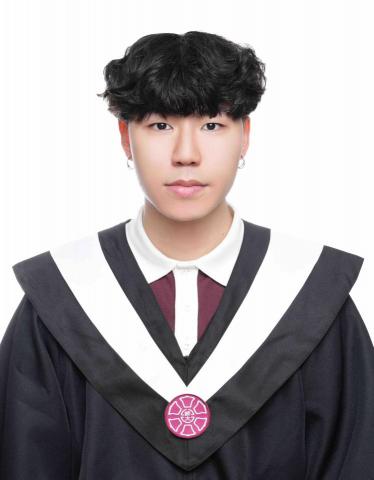 提供光療機sun服務的專家John Sun