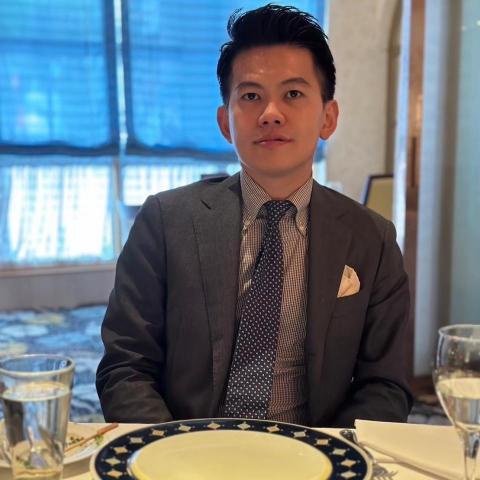 提供寄養狗服務的專家郭慕臣