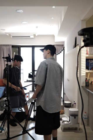 余快登 - 短影音拍攝