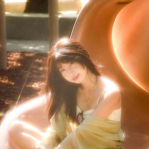 提供卡片生日服務的專家紀貓