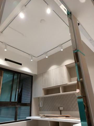 順穩通陳師傅 - 軌道燈