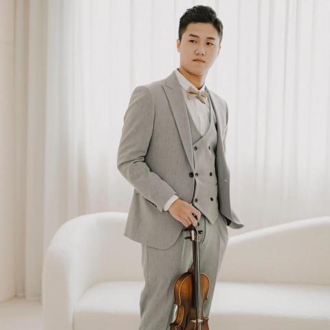 提供音樂廳服務的專家Alan Lu