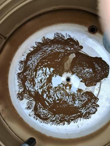 瑋成水電裝修工作室 - 施工前：水塔清洗