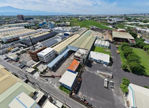 風的視角空中攝影 - 限高區，廠房拍攝，低空合成超廣角