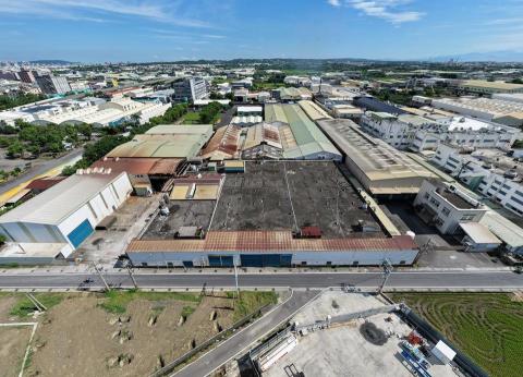 風的視角空中攝影 - 限高區，廠房拍攝，低空合成超廣角