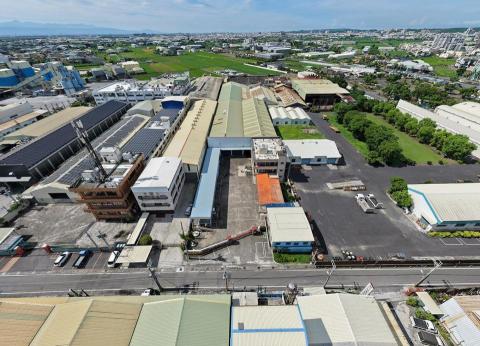 風的視角空中攝影 - 限高區，廠房拍攝，低空合成超廣角