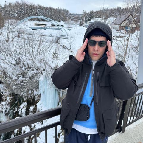 提供配音服務的專家安傑利納瓊利