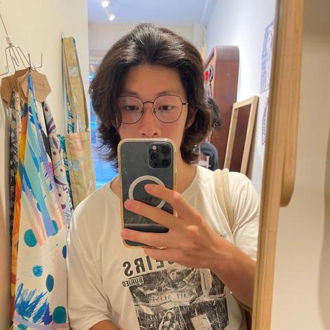 提供寄貨便服務的專家秉澤 陳