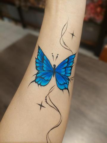 陽光彩繪 - 手部蝴蝶彩繪～偽刺青