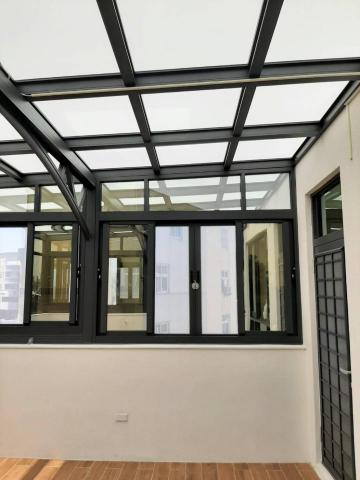 弘乙鋁門窗行 - 玻璃屋
四面氣密窗