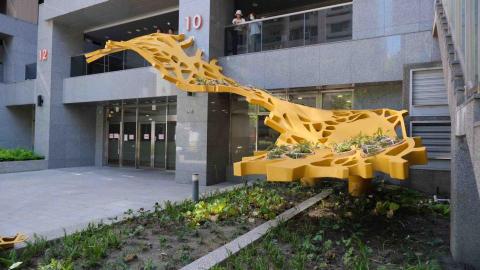 昊晟精密工藝 - 在都市住宅的公共藝術品