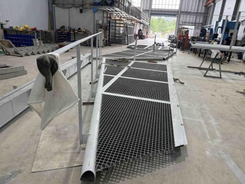 昊晟精密工藝 - 一個空中步道