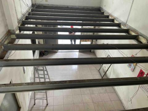 陳柏華 - 台中市西區大全街木板拆除作業以及木板清運和環境整潔