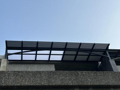 弘乙鋁門窗行 - 採光罩