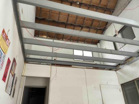 陳柏華 - 台中市西區大全街木板拆除作業完全清空