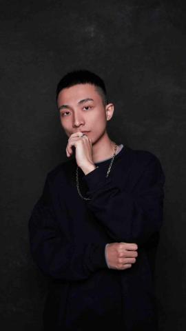 提供刻印印章服務的專家Duke