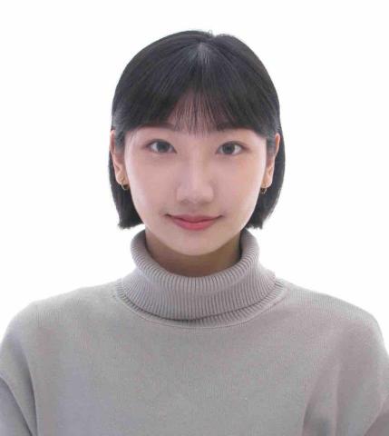 提供dcard寫手服務的專家Ashley