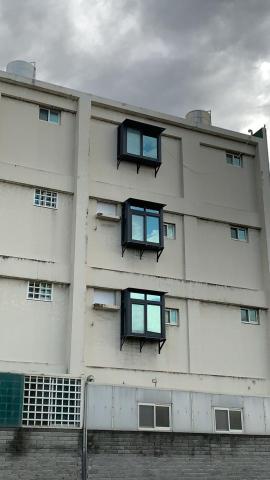 弘乙鋁門窗行 - 窗戶外推窗