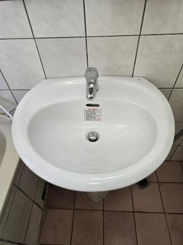 佳銓水電空調工程行 - 安裝HCG臉盆及水龍頭