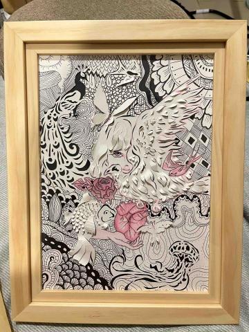 廖祁莙 - 紙雕+纏繞畫+色鉛筆 （半立體作品）