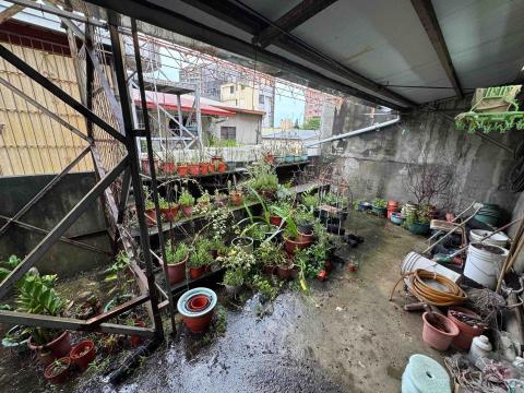 陳柏華 - 台中市南區忠明南路845巷？號-廢棄物清運