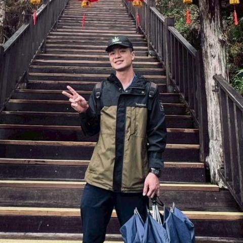 提供兼差服務的專家張育騰