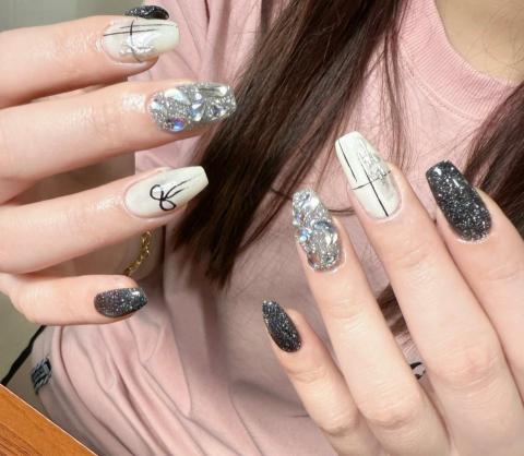 B.nail - 貼鑽造型