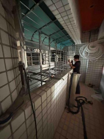 鑫海工程行 - 不銹鋼冷氣架 防盜窗