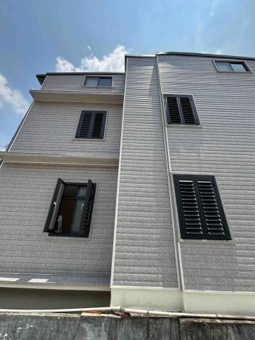 鑫海工程行 - 外牆拉皮橫式壁板