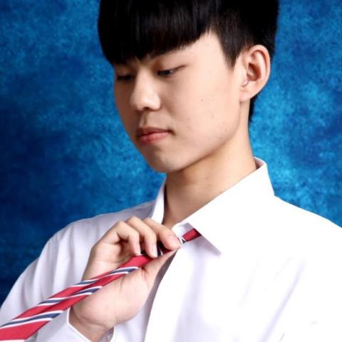 提供行情姐服務的專家王駿騰