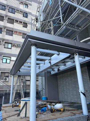 鑫海工程行 - 採光罩鋁包板