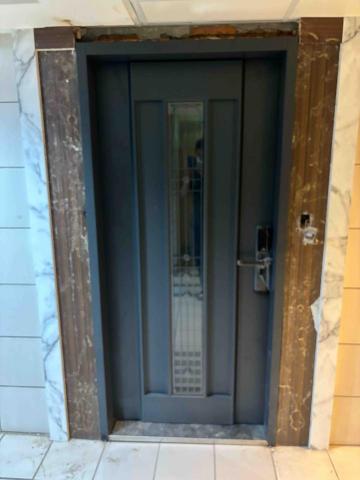 鑫海工程行 - 門中門