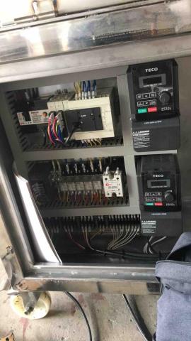 旭暘企業社 - PLC控制器變頻器調整電機速度