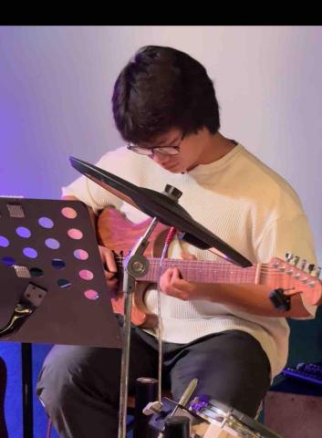 專業吉他有限公司 - 