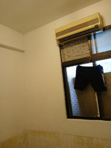 林雲企業社 - 七點五坪房間油漆工程