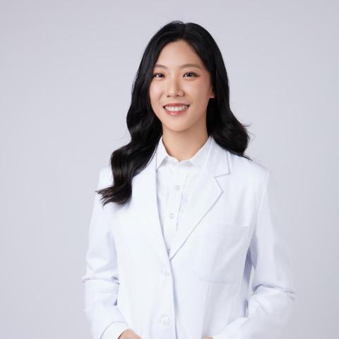 提供營養師服務的專家亦桓營養師