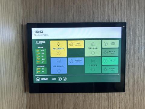 反斗室內工作室 - 控制面板VS傳統開關 反斗室內工作室 - 控制面板VS傳統開關