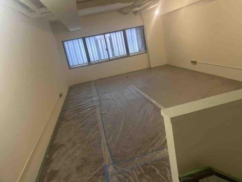 刷存在油漆工程行 - 