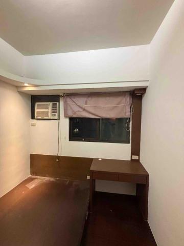 阿專仔 - 壁紙改油漆