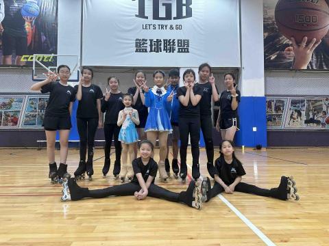 卡蜜兒花式溜冰隊 - 