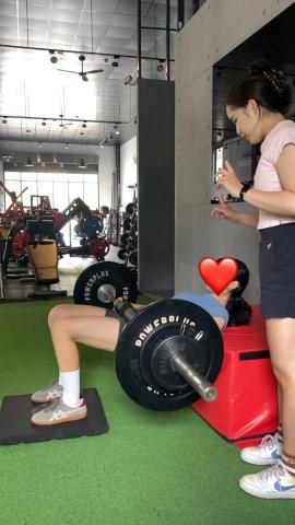 Amy台中女教練-運動醫學.健美.中高齡 - 一對一教學