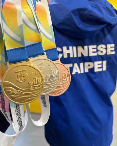 卡蜜兒花式溜冰隊 - 